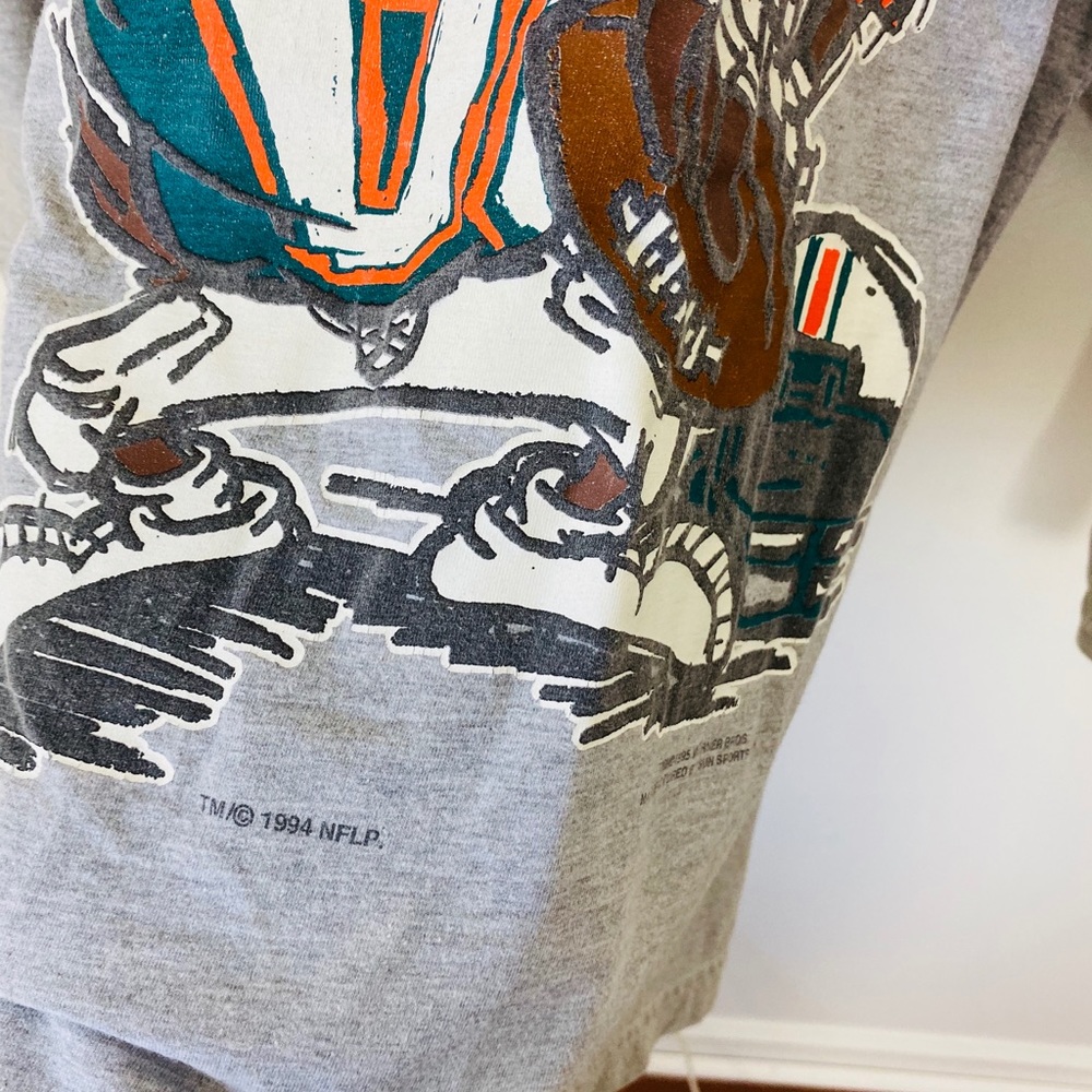 VTG 1994 looney tunes Miami dolphins long sleeve L - Picture 5 of 6